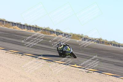 media/Nov-17-2024-CVMA (Sun) [[1fec520723]]/Race 11-Amateur Supersport Open/